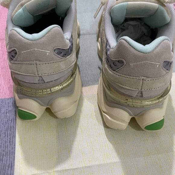 New Balance 9060 Men's Beige & Grey Sneakers - Picture 5 of 9